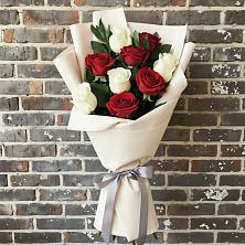 Букет цветов из:  Розы в Раздольном Новосибирской области