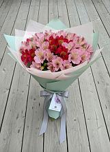 Букет цветов из:  Альстромерии в Раздольном Новосибирской области