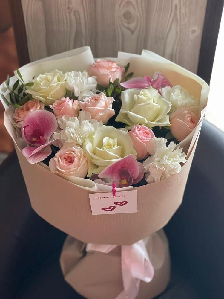 Букет цветов из: Орхидеи, Розы и Гвоздики в Раздольном Новосибирской области