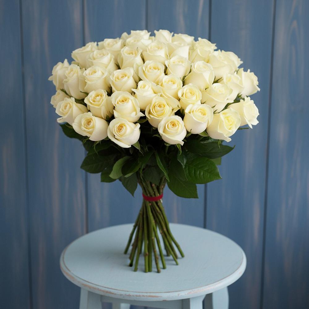 Букет 51 Белая роза Эдлесс Лав в Раздольном Новосибирской области