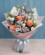 Букет цветов из:  Лизиантусы, Розы, Альстромерии и Гипсофила в Раздольном Новосибирской области