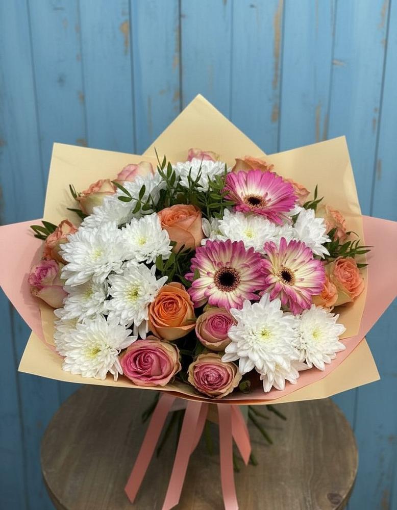 Букет цветов из: Розы, Герберы и Хризантемы в Раздольном Новосибирской области