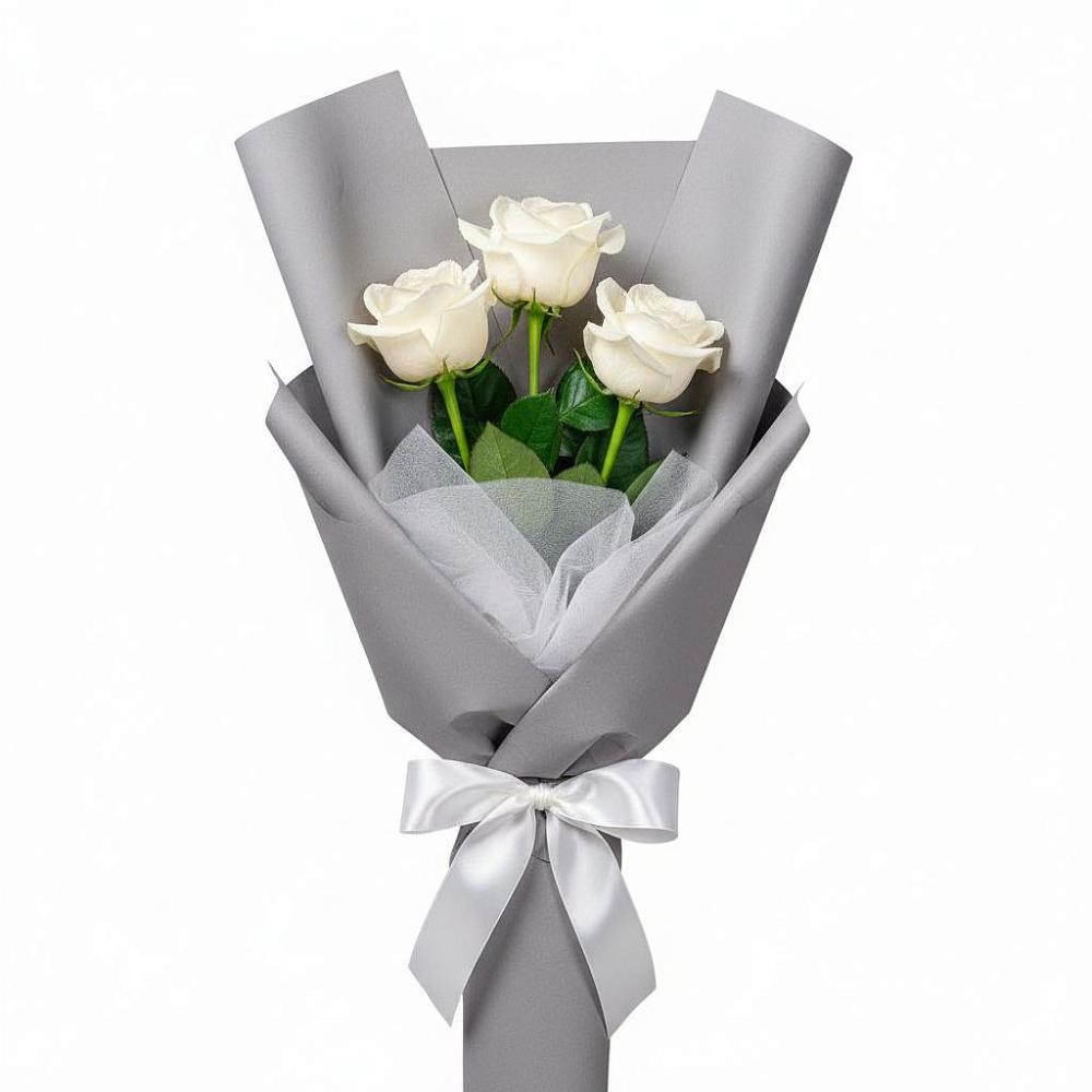 Букет 3 белые розы в Раздольном Новосибирской области