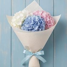 Букет цветов из:  Гортензия в Раздольном Новосибирской области
