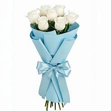 Букет 7 белых роз Проуд в Раздольном Новосибирской области