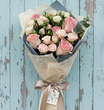 Букет цветов из:  Розы в Раздольном Новосибирской области