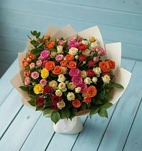 Букет Микс из разноцветных кустовых роз в Раздольном Новосибирской области